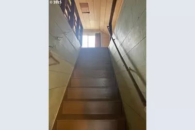 247 Troh Lane, Glenwood, WA 98619 - Photo 15