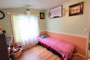 416 S 10th St, Cottage Grove, OR 97424 - Photo 9