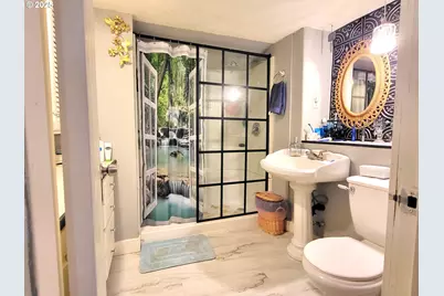 416 S 10th St, Cottage Grove, OR 97424 - Photo 7