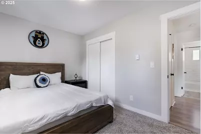 12311 SE Ramona St, Portland, OR 97236 - Photo 19