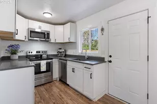 12311 SE Ramona St, Portland, OR 97236 - Photo 23