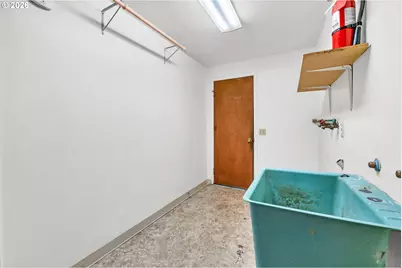 3420 Harris St, Eugene, OR 97405 - Photo 29