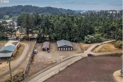 93697 Storage Dr, North Bend, OR 97459 - Photo 25