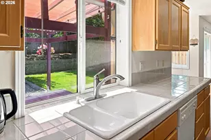 16422 NE Fremont St, Portland, OR 97230 - Photo 15