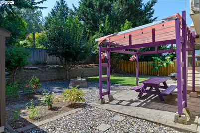 16422 NE Fremont St, Portland, OR 97230 - Photo 41
