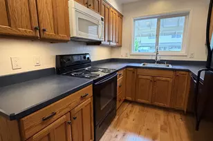 547 N Hayden Bay Dr, Portland, OR 97217 - Photo 7