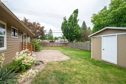 612 NW 13th St, McMinnville, OR 97128 - Photo 33
