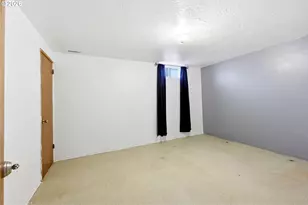 17913 SE Mill Ct, Portland, OR 97233 - Photo 15