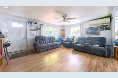 421 Wells Rd, Oakland, OR 97462 - Photo 11