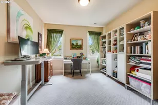 19317 Lorna Ln, Lake Oswego, OR 97035 - Photo 17