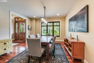 19317 Lorna Ln, Lake Oswego, OR 97035 - Photo 3