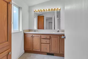 1005 Ferry St, Dayton, OR 97114 - Photo 15