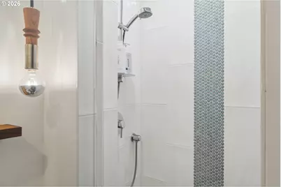 306 Columbia St, Hood River, OR 97031 - Photo 21