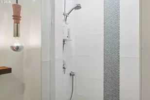 306 Columbia St, Hood River, OR 97031 - Photo 21