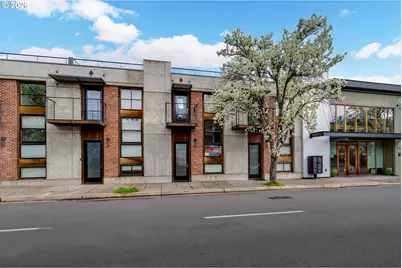 306 Columbia St, Hood River, OR 97031 - Photo 1