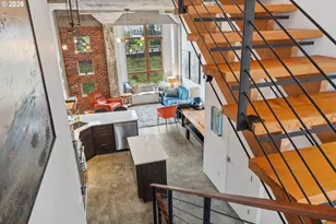 306 Columbia St, Hood River, OR 97031 - Photo 11