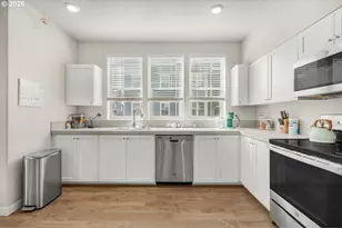 17126 SW Snowdale St, Beaverton, OR 97007 - Photo 5