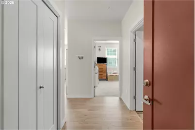 17126 SW Snowdale St #102, Beaverton, OR 97007 - Photo 3