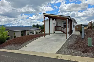 285 Deschutes Ln, Roseburg, OR 97471 - Photo 3