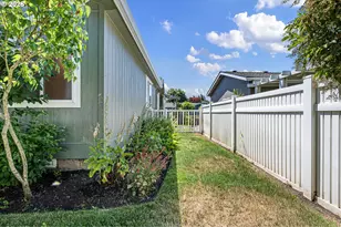 3220 Crescent Ave, Eugene, OR 97408 - Photo 41
