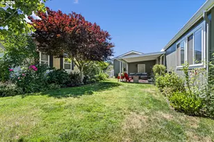 3220 Crescent Ave, Eugene, OR 97408 - Photo 39