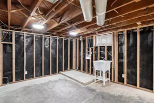 10059 NE Beech St, Portland, OR 97220 - Photo 33
