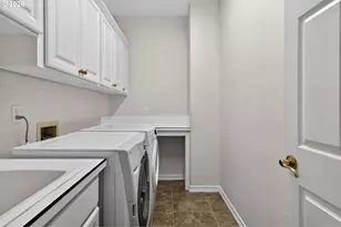 3684 NW Loriann Dr, Portland, OR 97229 - Photo 21