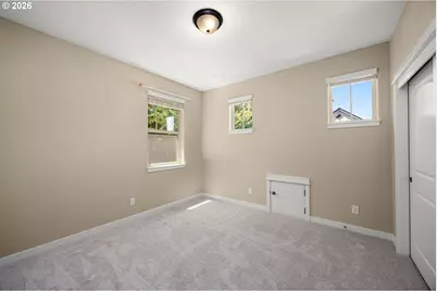 102 NE 64th Ter, Hillsboro, OR 97124 - Photo 21