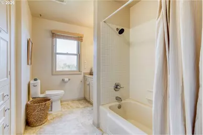 12525 SE Ridgecrest Rd, Happy Valley, OR 97086 - Photo 21