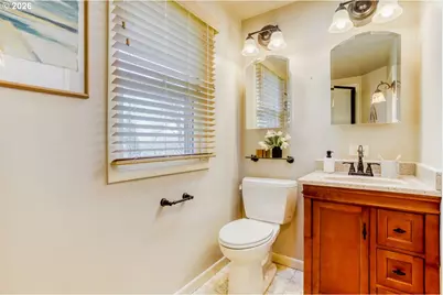 12525 SE Ridgecrest Rd, Happy Valley, OR 97086 - Photo 17