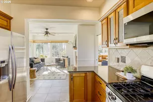 12525 SE Ridgecrest Rd, Happy Valley, OR 97086 - Photo 11