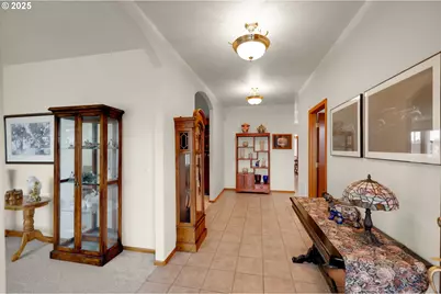 3328 Lakemont Dr, Eugene, OR 97408 - Photo 5