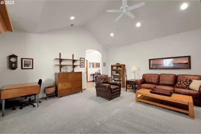 3328 Lakemont Dr, Eugene, OR 97408 - Photo 31