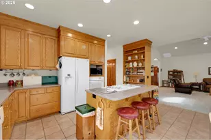 3328 Lakemont Dr, Eugene, OR 97408 - Photo 19