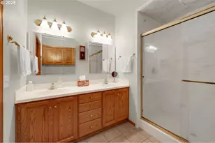 3328 Lakemont Dr, Eugene, OR 97408 - Photo 35