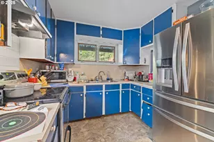 61565 Fairview Rd, Coquille, OR 97423 - Photo 13