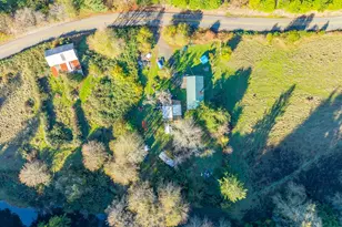 61565 Fairview Rd, Coquille, OR 97423 - Photo 23