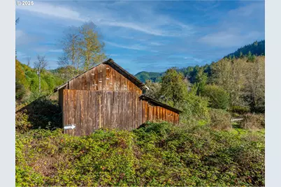 61565 Fairview Rd, Coquille, OR 97423 - Photo 29