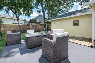 21194 SW Pamela Ct, Beaverton, OR 97003 - Photo 29