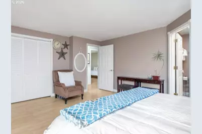 21194 SW Pamela Ct, Beaverton, OR 97003 - Photo 25