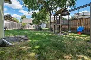 21194 SW Pamela Ct, Beaverton, OR 97003 - Photo 33