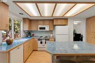 15139 NE Summerplace Dr, Portland, OR 97230 - Photo 15