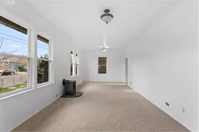 108 SE Franklin St, Camas, WA 98607 - Photo 5