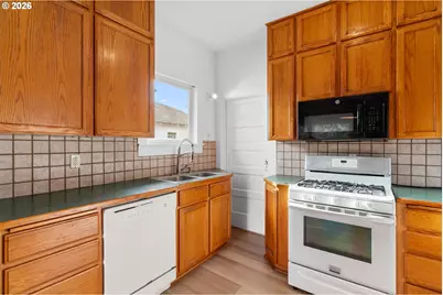 108 SE Franklin St, Camas, WA 98607 - Photo 15