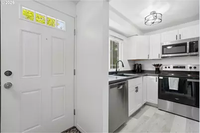 29750 SW Courtside Dr #6, Wilsonville, OR 97070 - Photo 5