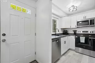 29750 SW Courtside Dr, Wilsonville, OR 97070 - Photo 5