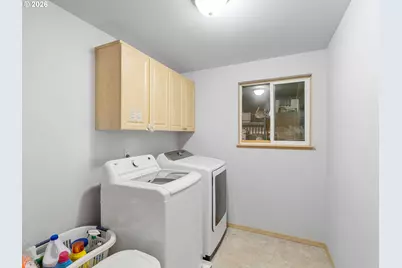 16110 S Maplelane Rd, Oregon City, OR 97045 - Photo 15