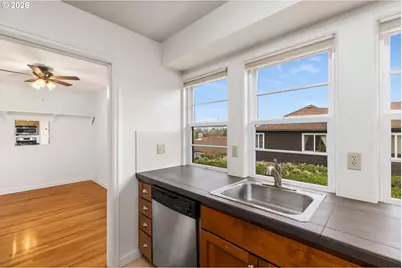 255 NE 61 Ave #12, Portland, OR 97213 - Photo 13