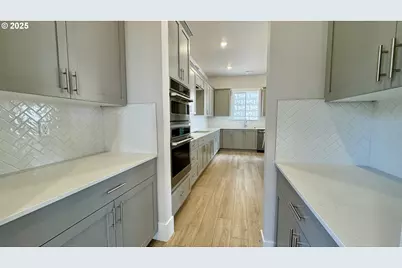 11690 SW 176th Dr, Beaverton, OR 97007 - Photo 13