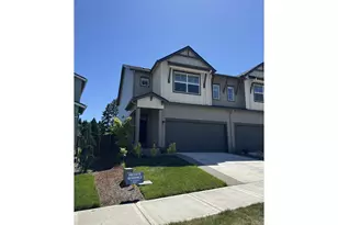 912 Rosebud Ct, Forest Grove, OR 97116 - Photo 1